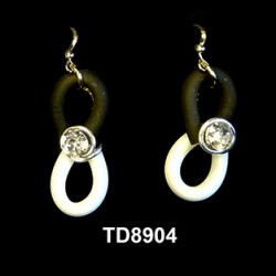 TD8904