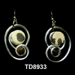TD8933