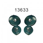13633