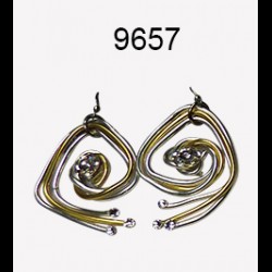 9657