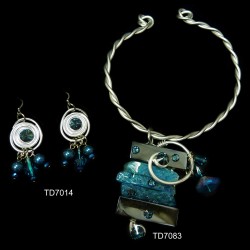 TD7083